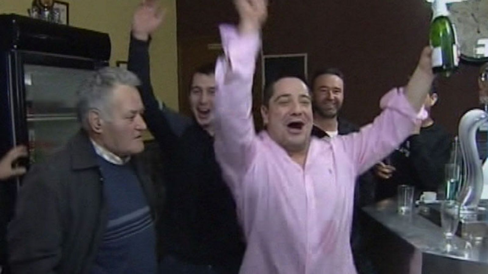 Una asociación de amas de casa del pueblo de Sodeto se lleva parte del Gordo