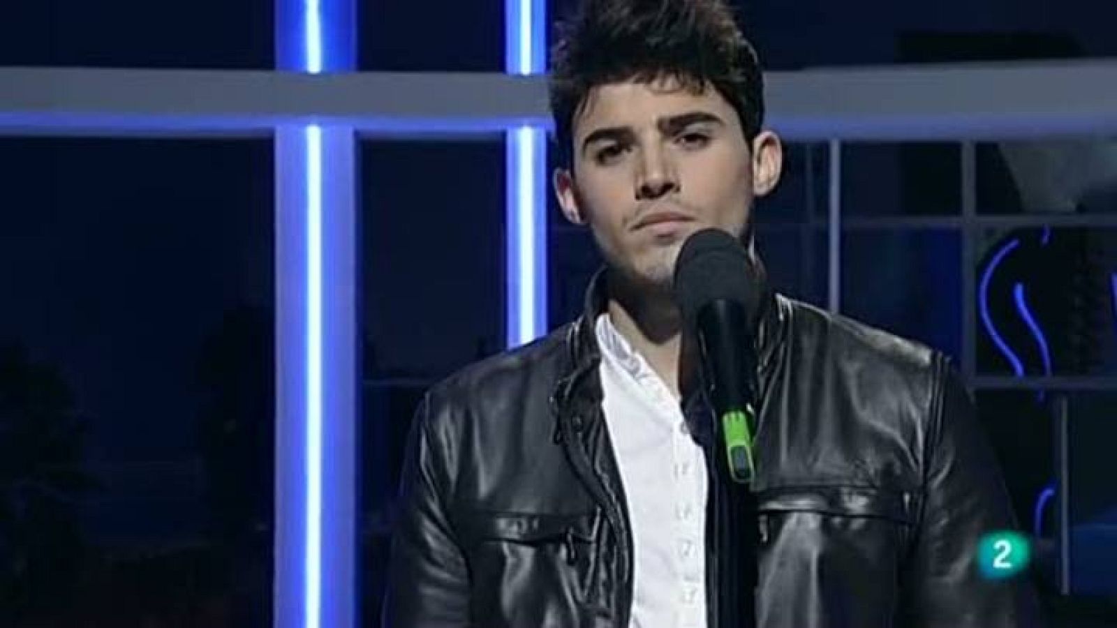 Para todos La 2 - Actuación Musical:  Angel capell