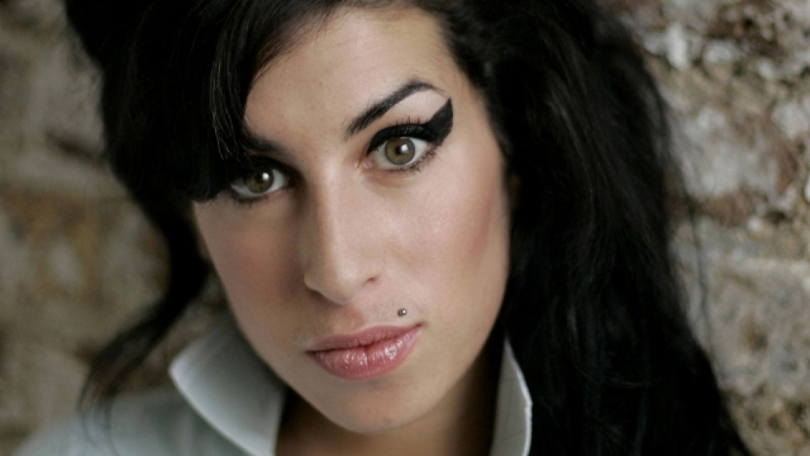 23 de julio de 2011: Muere Amy Winehouse | Ver