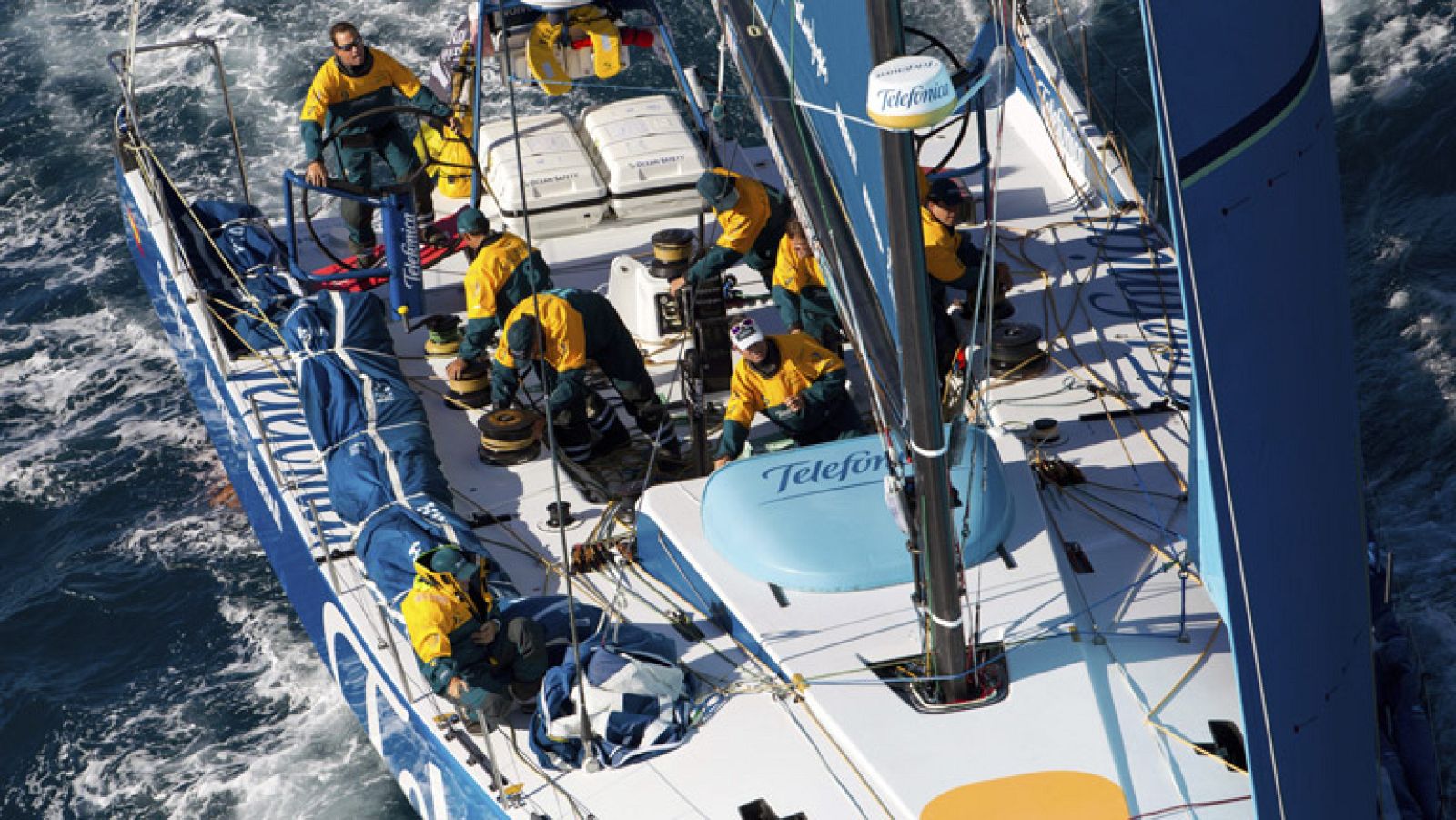 Así viven la Navidad los regatistas en medio del Índico | Ver