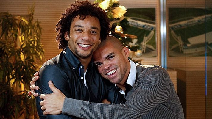 Telediario 1 - El Real Madrid felicita la Navidad