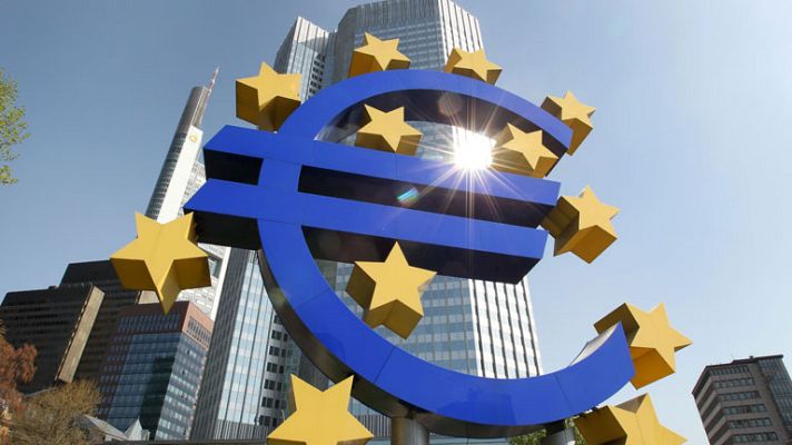 Telediario 1 - El 2011, un año en crisis