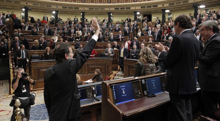 Telediario 1 - Telediario Matinal en 4' - 27/12/11