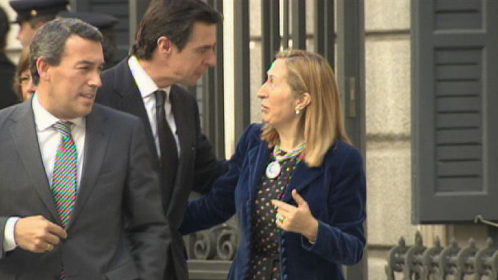 Mariano Rajoy como presidente en el banco azul junto a su gobierno en las Cortes