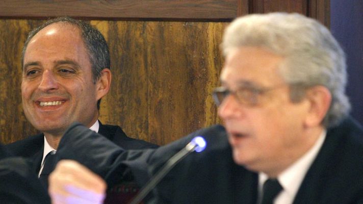 Telediario 1 - El juicio de los trajes