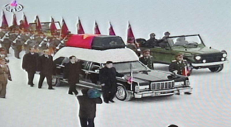 Comienza en Pyongyang el cortejo fúnebre del fallecido Kim Jong-il | Ver