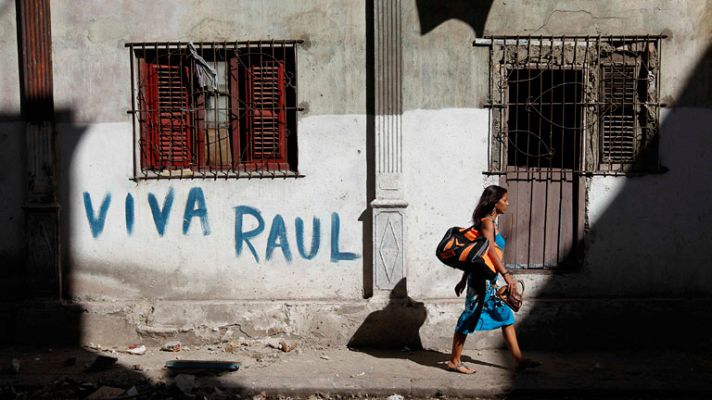 Telediario 1 - El Gobierno cubano indulta a 2.900 presos, entre ellos cinco detenidos políticos