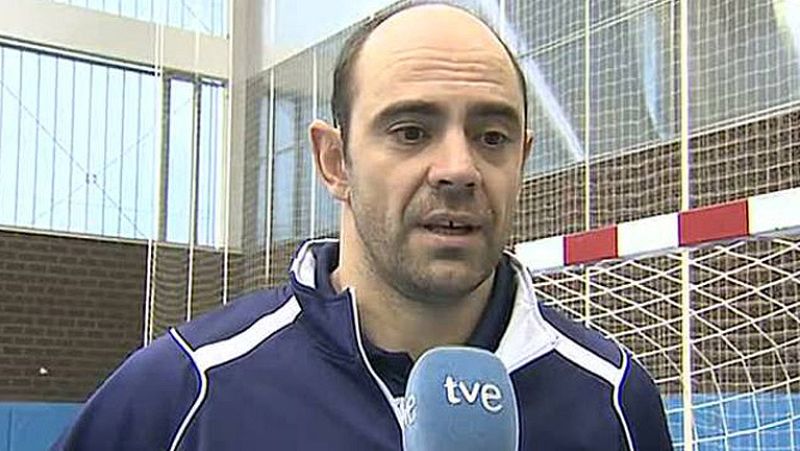 El portero internacional José Javier Hombrados, ya concentrado con la selección española de balonmano de cara al Europeo de enero, ha asegurado que será un torneo "complicado", ya que se enfrentarán a Francia, Hungría y Rusia. "Siempre es necesario u