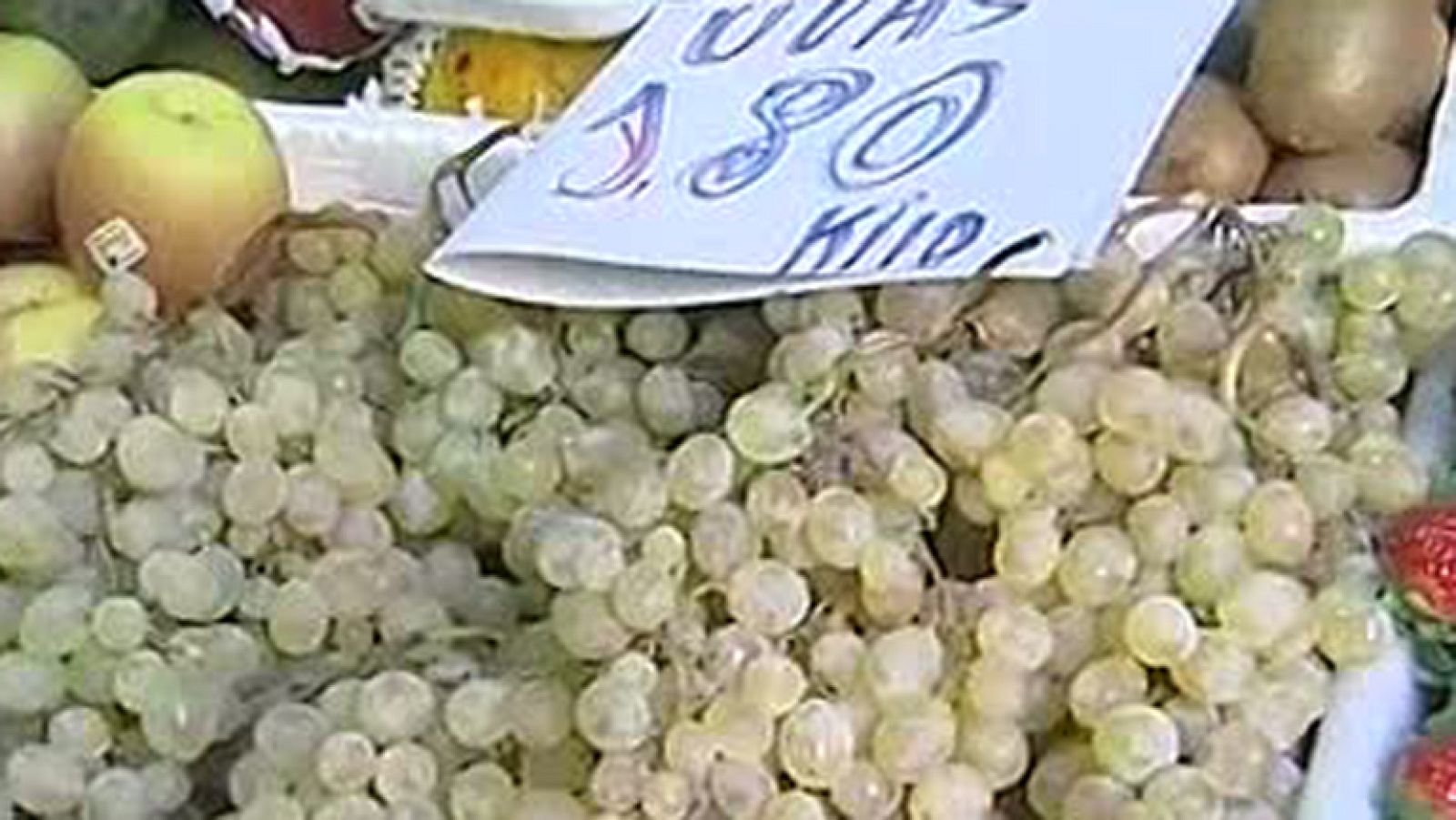 Compras de última hora en los mercados para la cena de Nochevieja