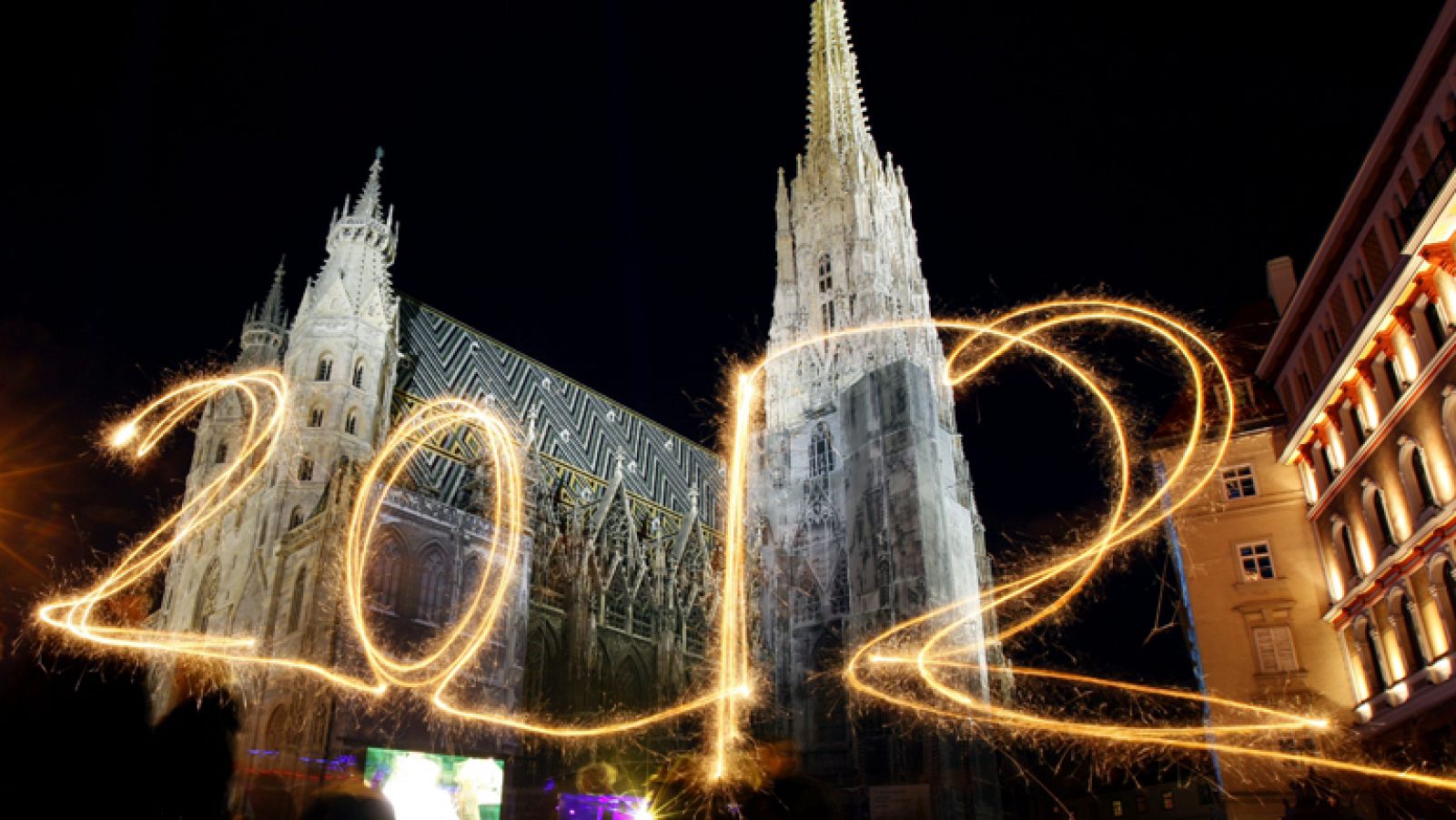 Telediario 2 en cuatro minutos - 31/12/11