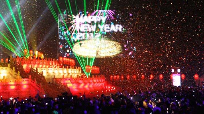 Telediario 1 - Celebración Fin de Año en el mundo