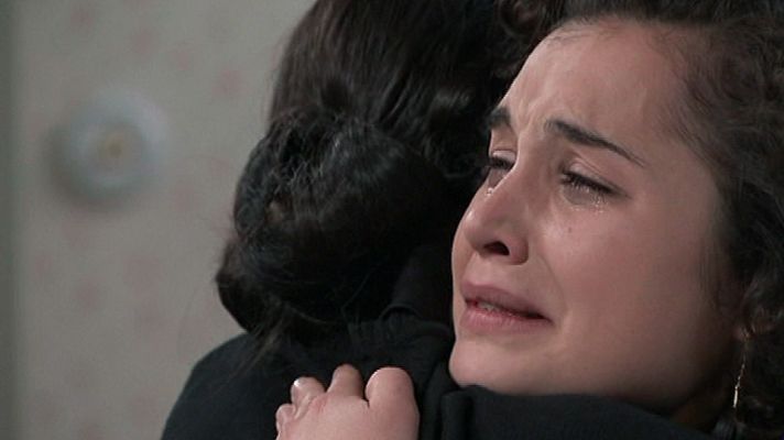 Amar en tiempos revueltos - Asun se desahoga con Manolita