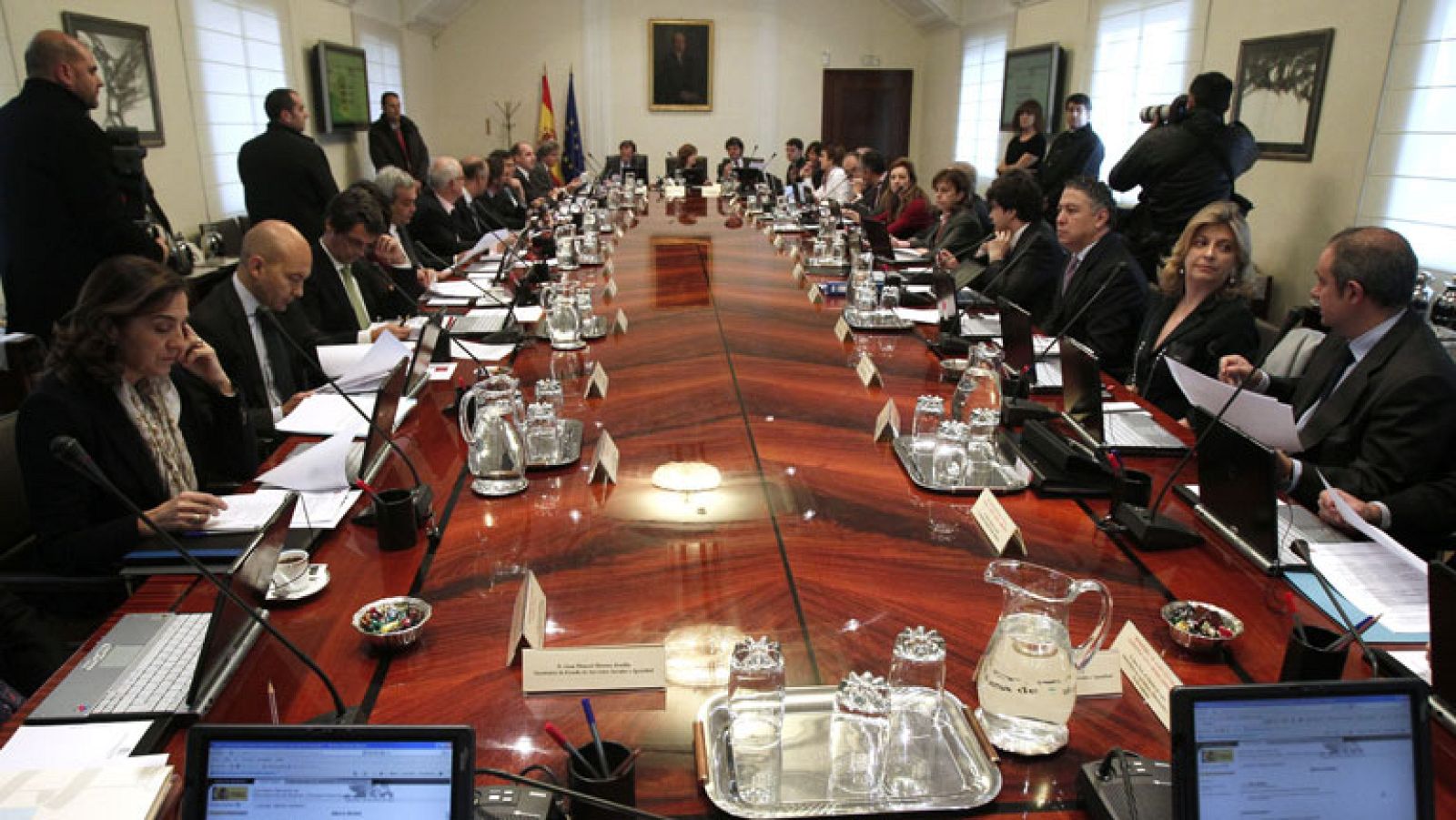 Telediario 2 en cuatro minutos - 04/01/12