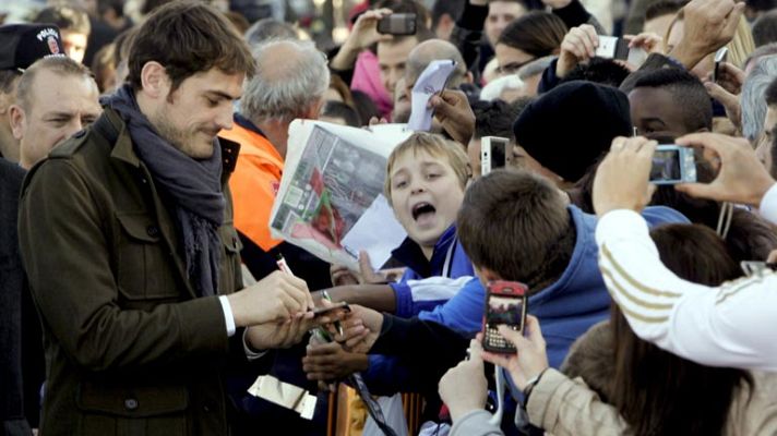 Telediario 1 - Casillas asume el 'tirón de orejas' de Mourinho