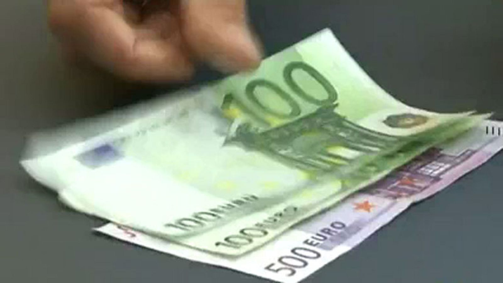 El Gobierno estudia limitar el pago en efectivo en un plan contra el fraude