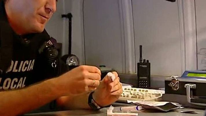 Telediario 1 - El 12 % de los conductores españoles da positivo en los controles de fármacos y drogas