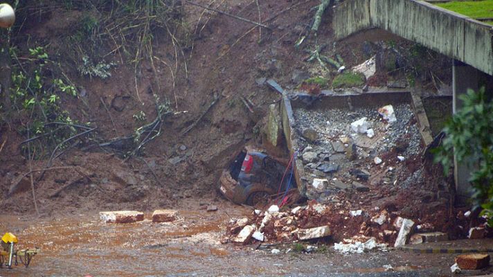  - Siete muertos y al menos 14 desaparecidos en corrimiento de tierras en Brasil