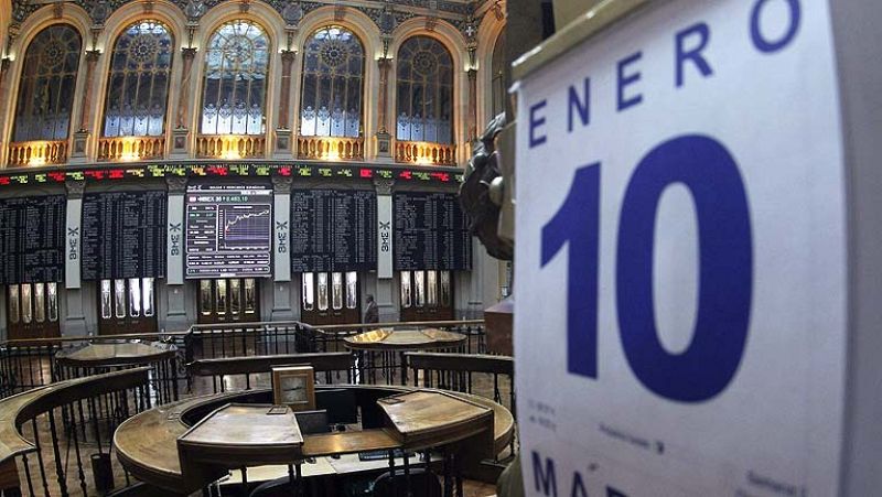 Las bolsas europeas se animan y las primas de riesgo se relajan - La tarde en 24h | Ver