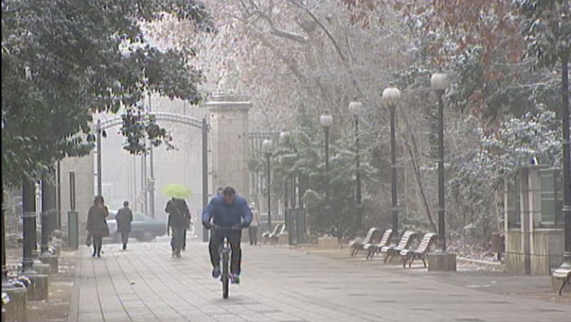 Viento fuerte en el Estrecho y heladas en el norte de la Península