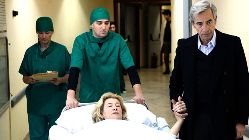 Cuéntame cómo pasó - "No me voy a morir" (Cap. 230) | Ver