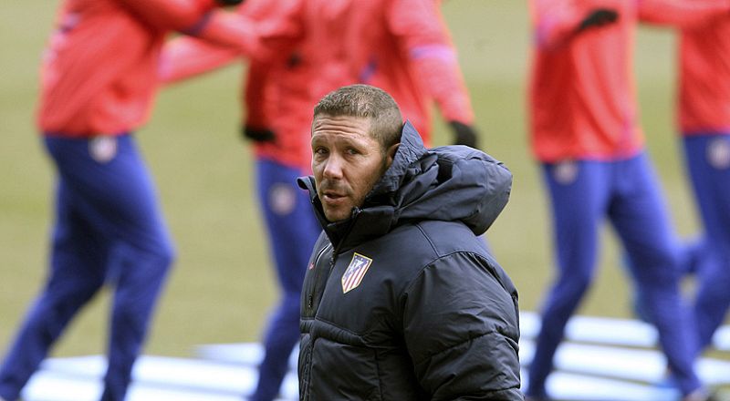 Simeone y Molina se reencuentran en el Atlético-Villarreal. Ahora en los banquillos, los exjugadores rojiblancos defienden intereses opuestos en un partido con urgencias.