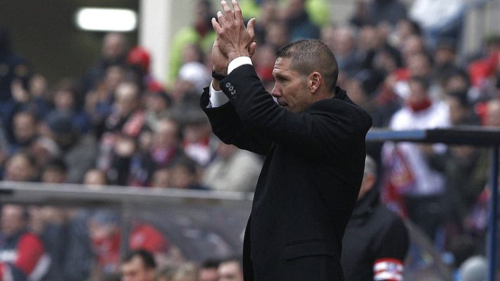 Telediario 1 - Simeone "entusiasmado con el compromiso" de su equipo