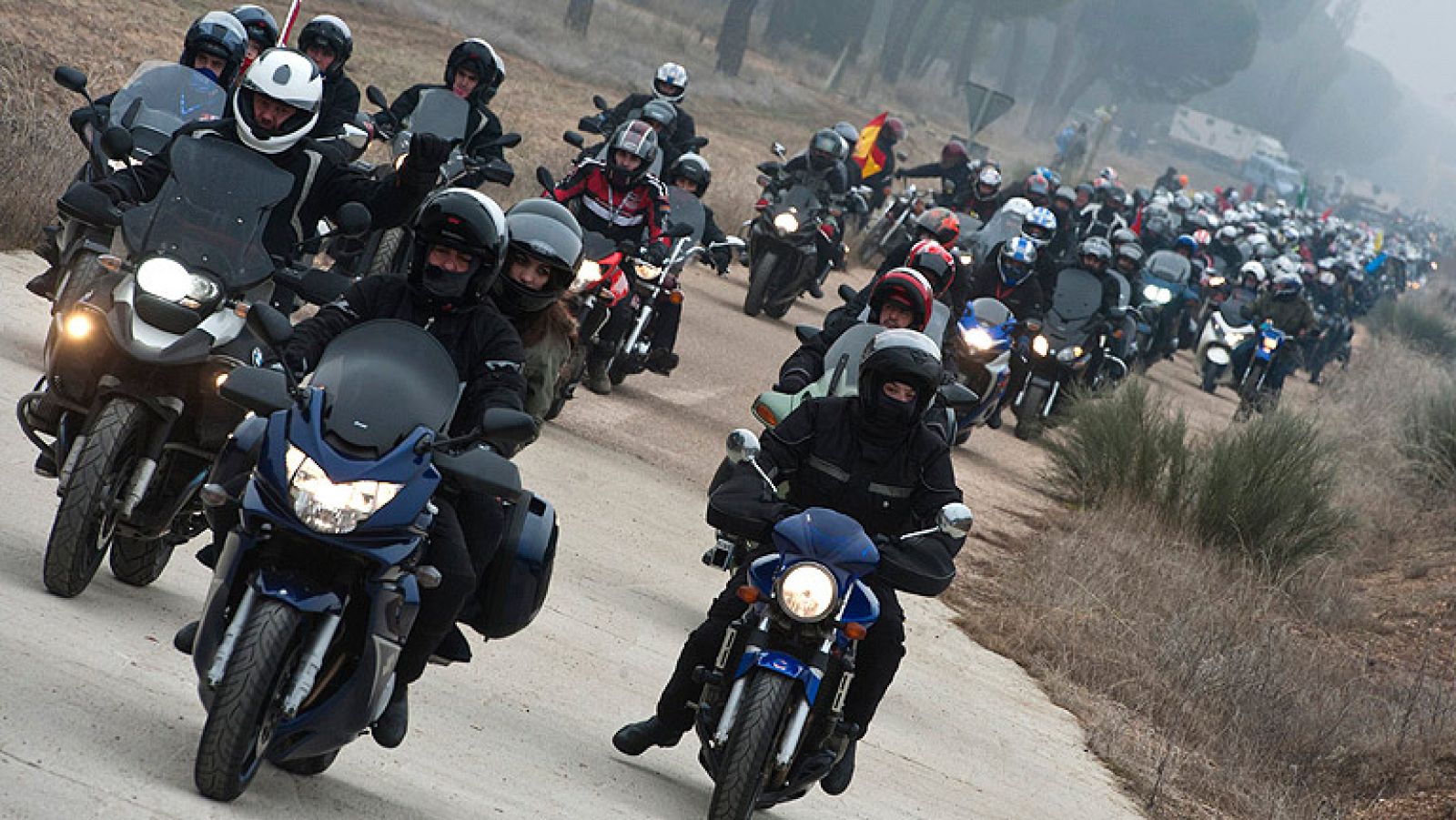 Como cada año los pingüinos no han faltado a su cita y han invadido Valladolid con sus motos en una de las concentracones más importantes del mundo del motor en España.