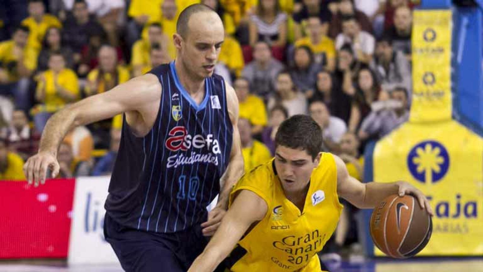 El Gran Canaria 2014 sacó provecho a su gran segundo cuarto, liderado por Javier Beirán, para acabar con el Asefa Estudiantes (73-65)