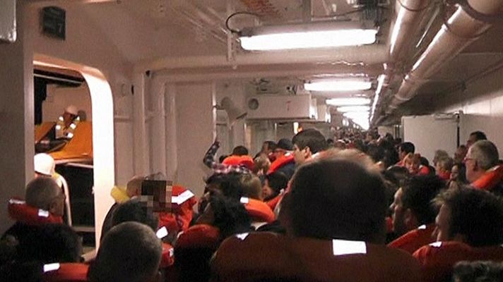 Telediario 1 - Pesadilla en el mar