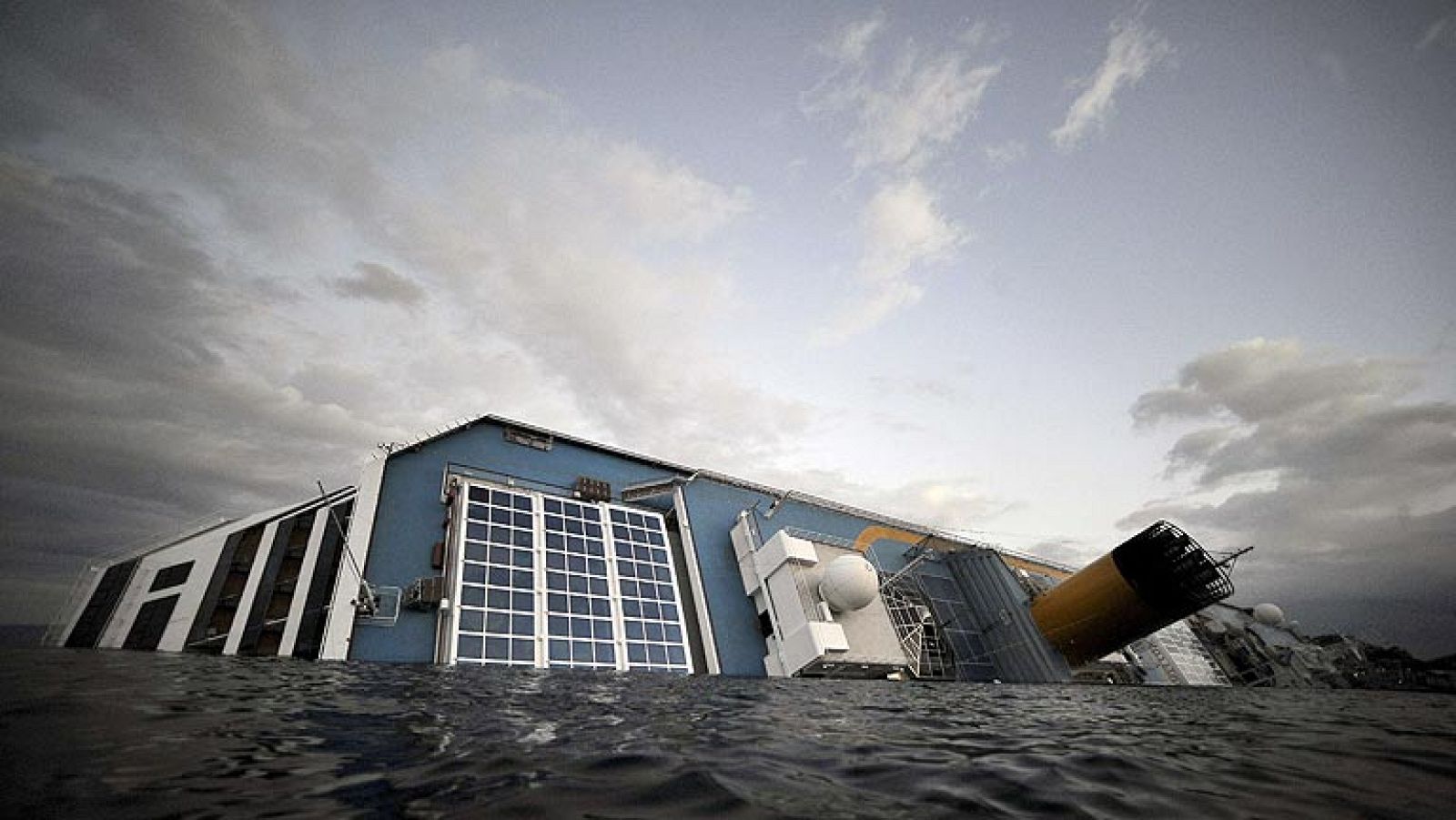 Un español, entre las víctimas del naufragio en Italia | Ver