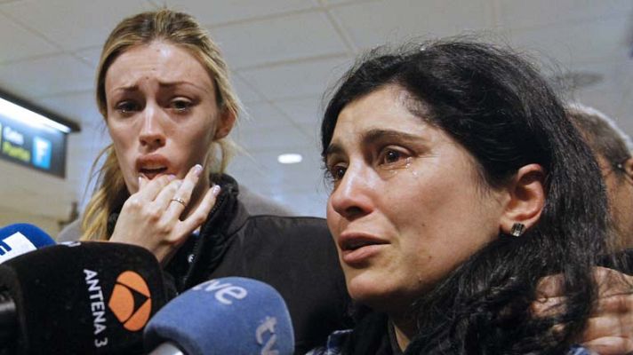 Telediario 1 - Los españoles víctimas del crucero naufradago vuelven a España