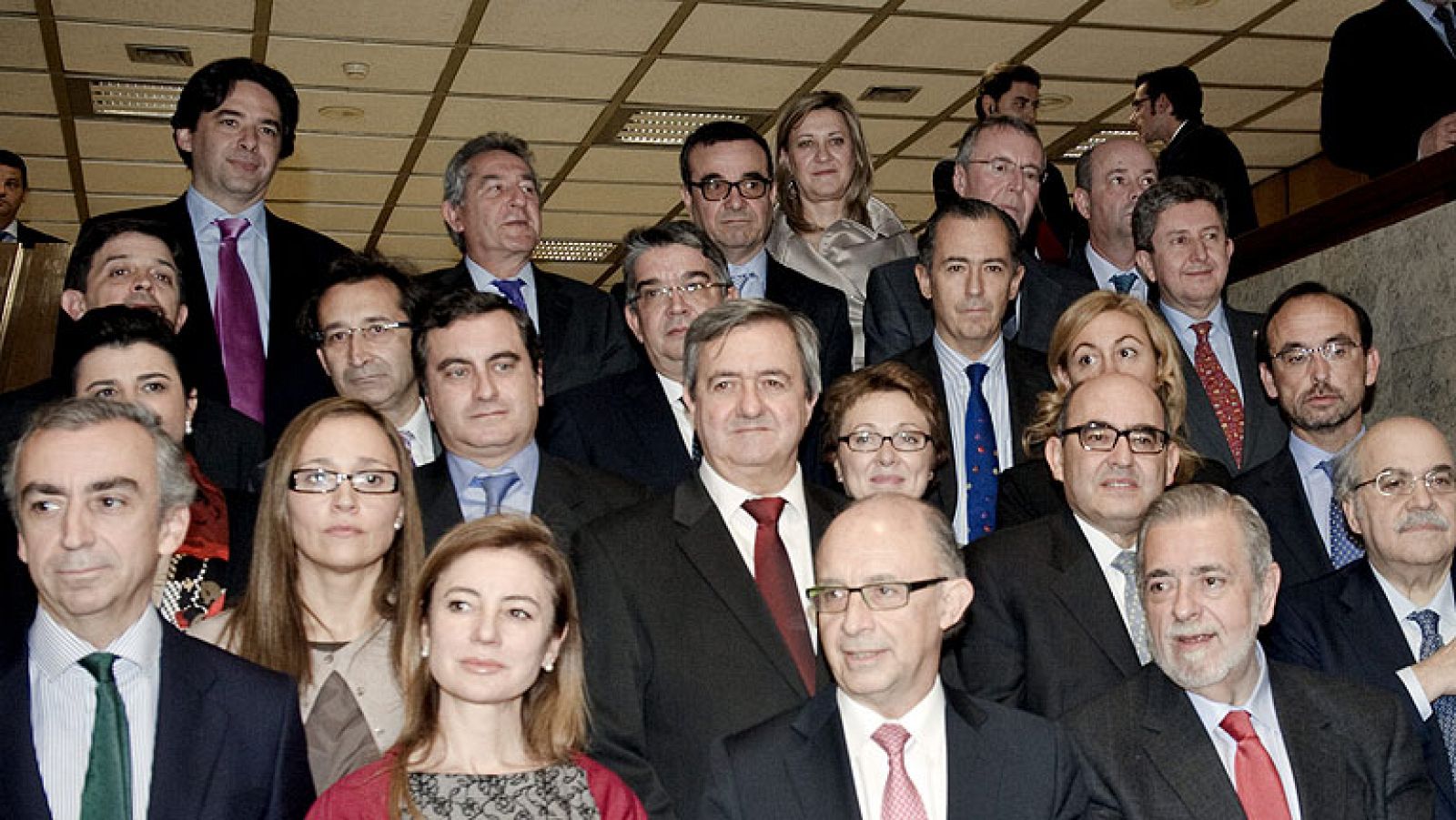 Montoro anuncia que el Gobierno podrá intervenir las CC.AA. que incumplan el objetivo de déficit