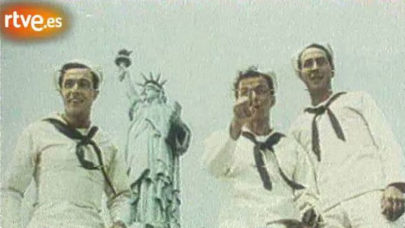 Muere Gene Kelly (1996)