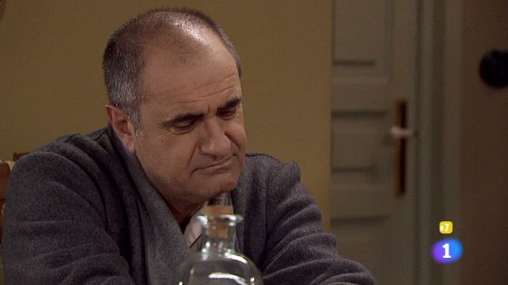 Amar en tiempos revueltos - Trino se atreve a hablar de Chelo