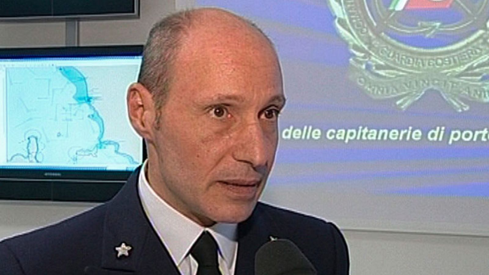 El comandate Gregorio De Falco, el héroe del momento del naufragio | Ver