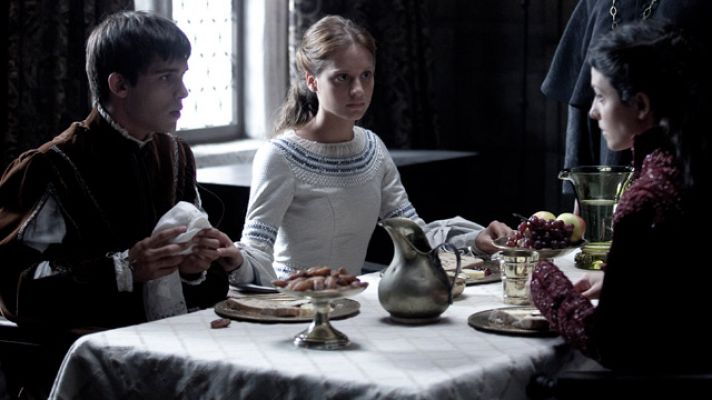 Isabel - Pelea con la reina Juana