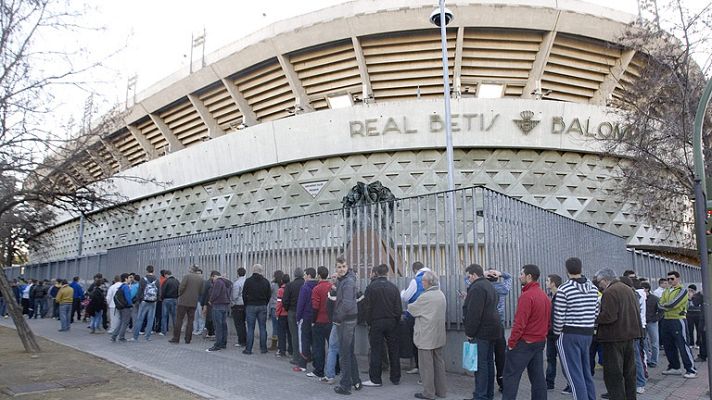 Telediario 1 - Sevilla vibra con el derbi