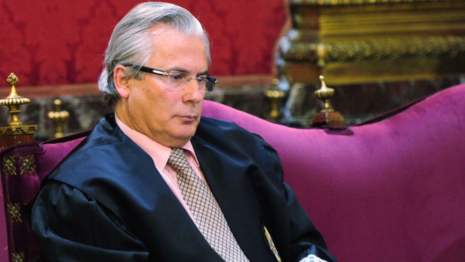 Baltasar Garzón vuelve a sentarse en el banquillo de los acusados
