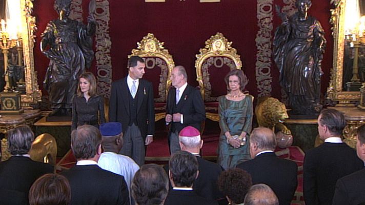 Telediario 1 - El rey apoya las reformas