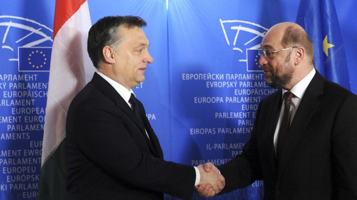 Telediario 1 - Hungría negocia con la U.E.