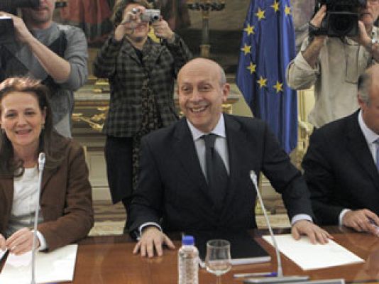 Telediario 1 - Opiniones divergentes