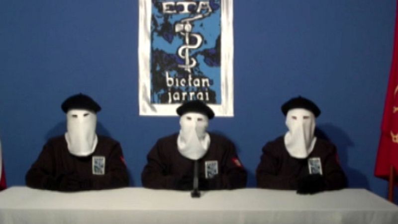ETA comunica con los verificadores internacionales su compromiso del cese de la actividad terrorista