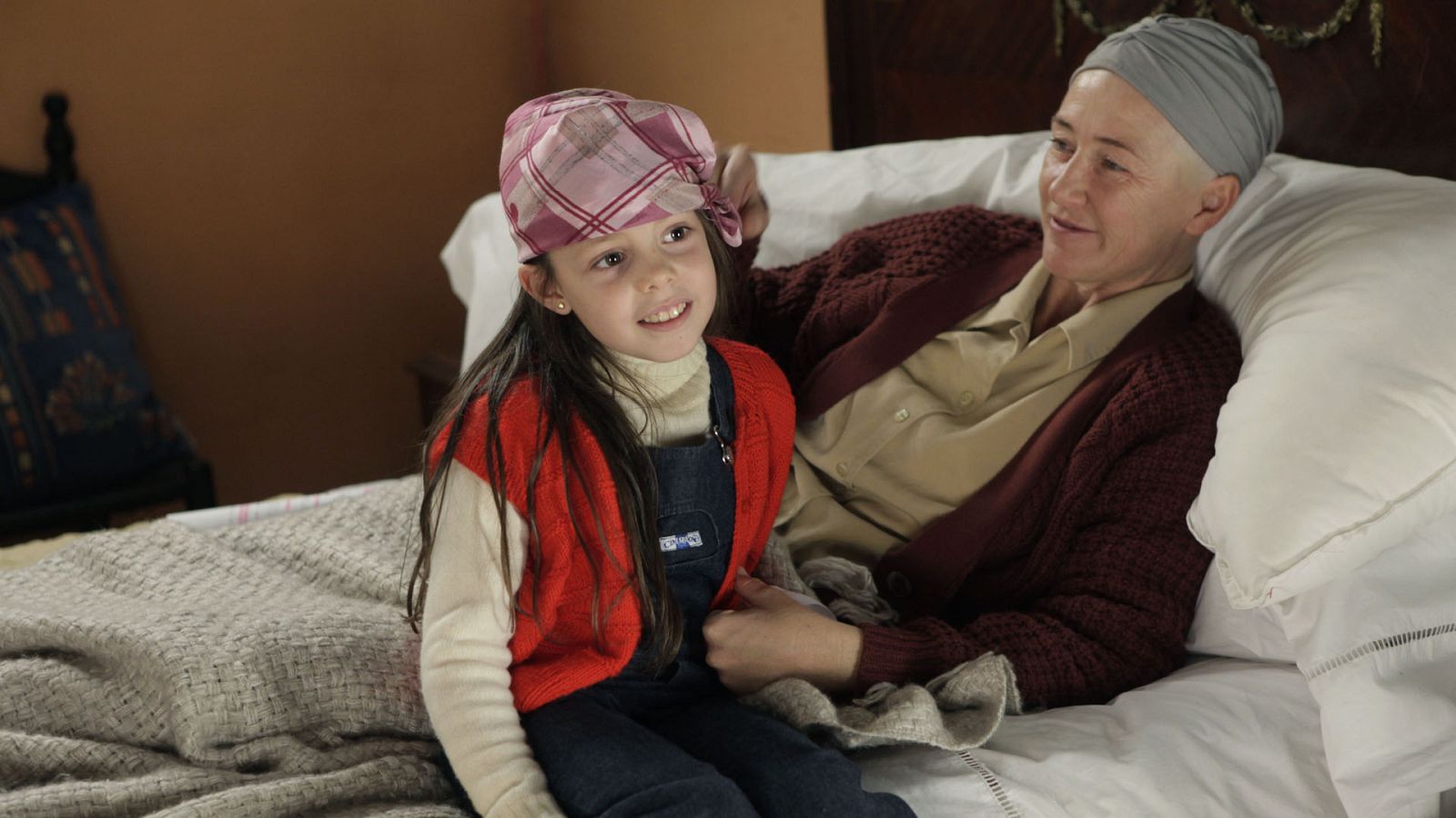 Cuéntame cómo pasó - T13 - Episodio 17: Vivir - Ver ahora