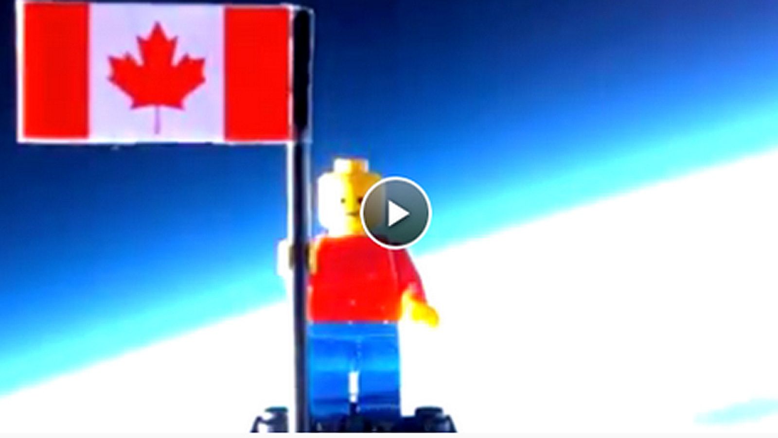 Unos  estudianses canadienses han logrado enviar al espacio un muñeco construido con piezas de Lego. Lo han hecho gracias a un globo meteorológico. Así lo cuenta La 2 Noticias.