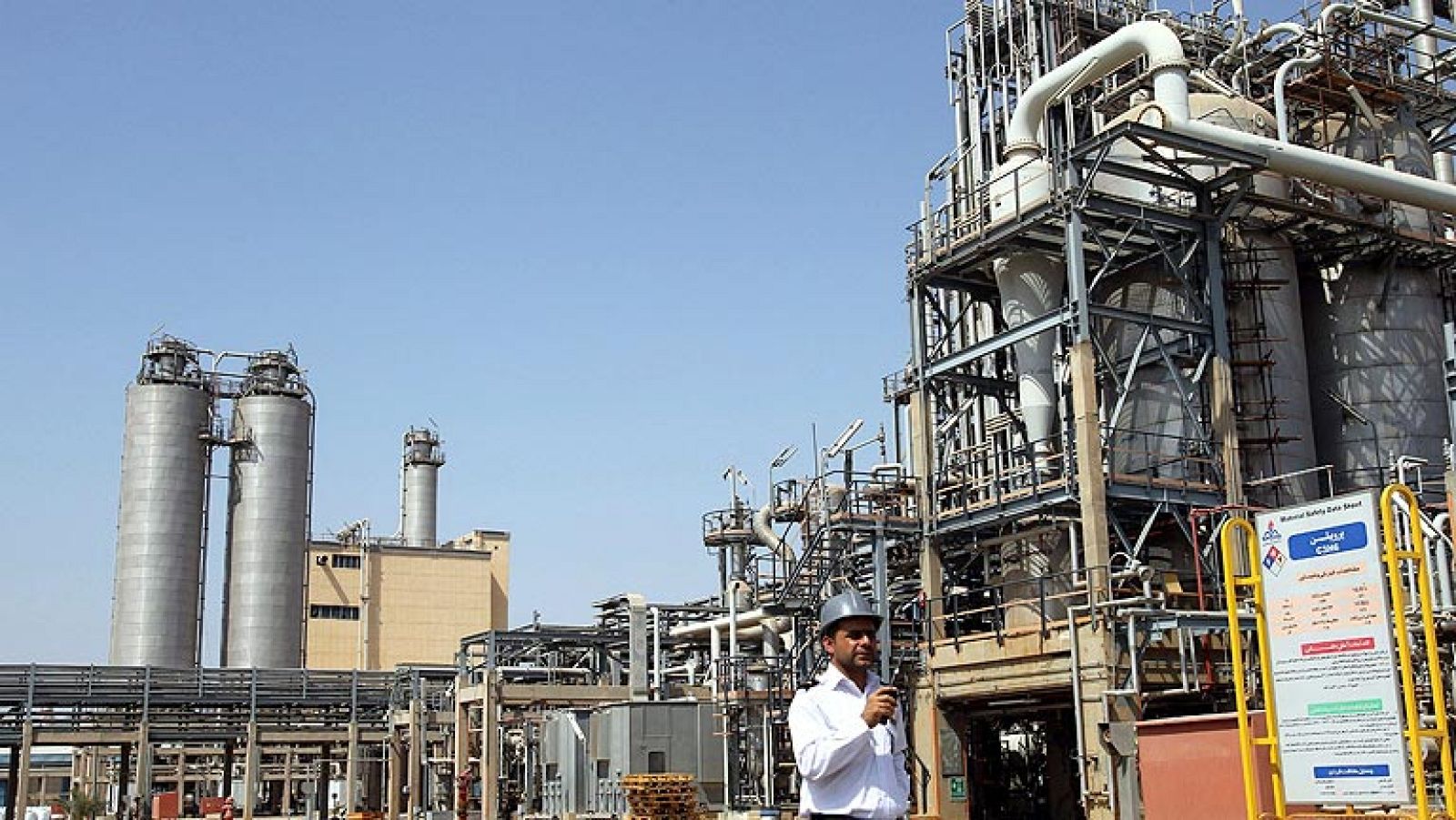 Una misión de alto nivel del Organismo Internacional de la Energía Atómica ha llegado este domingo a Irán. Su misión es inspeccionar las instalaciones nucleares del país y tratar con las autoridades de Teherán la finalidad real de su controvertido pr