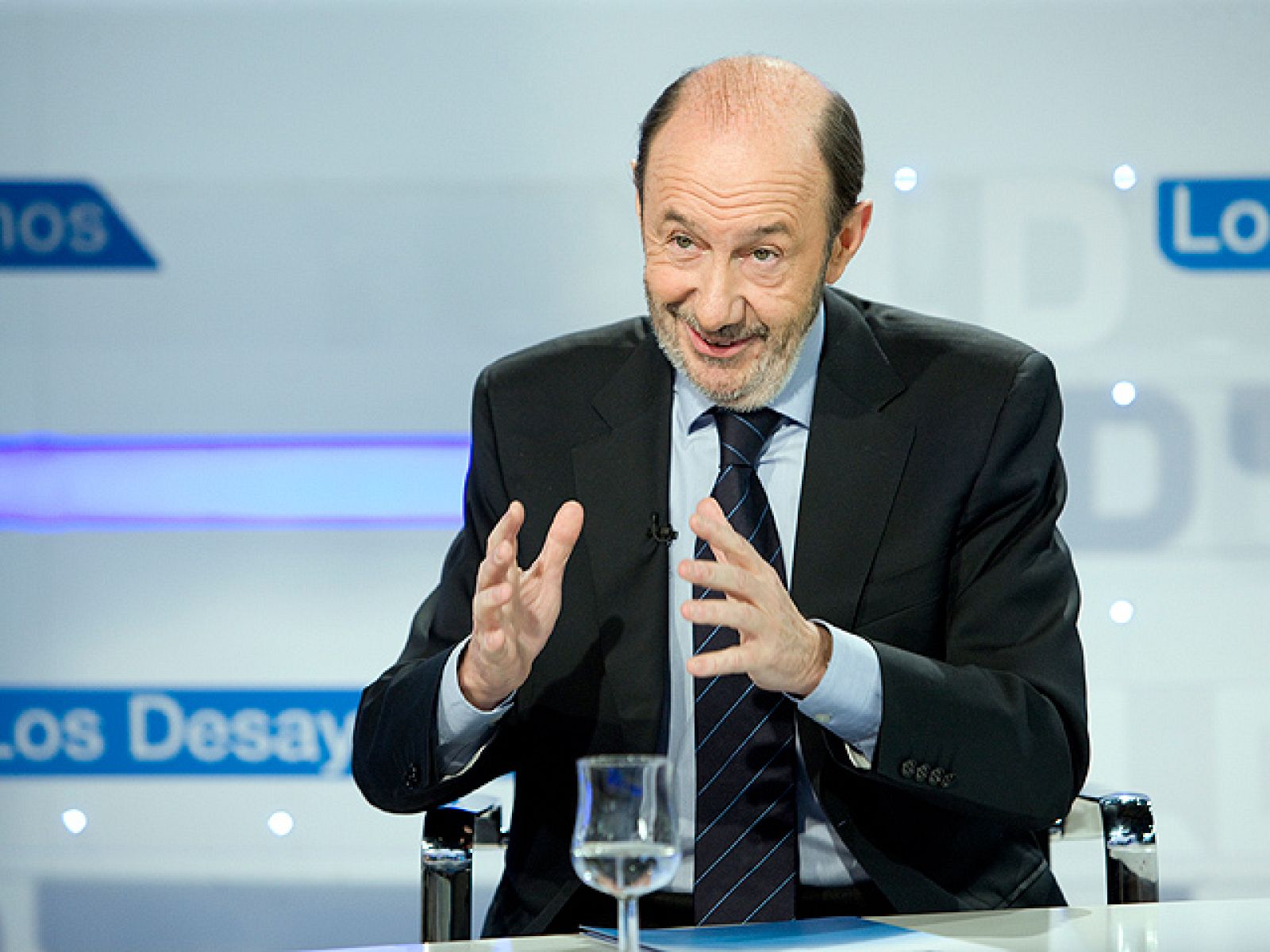 Rubalcaba: "Tengo la mejor opinión de Carme Chacón"