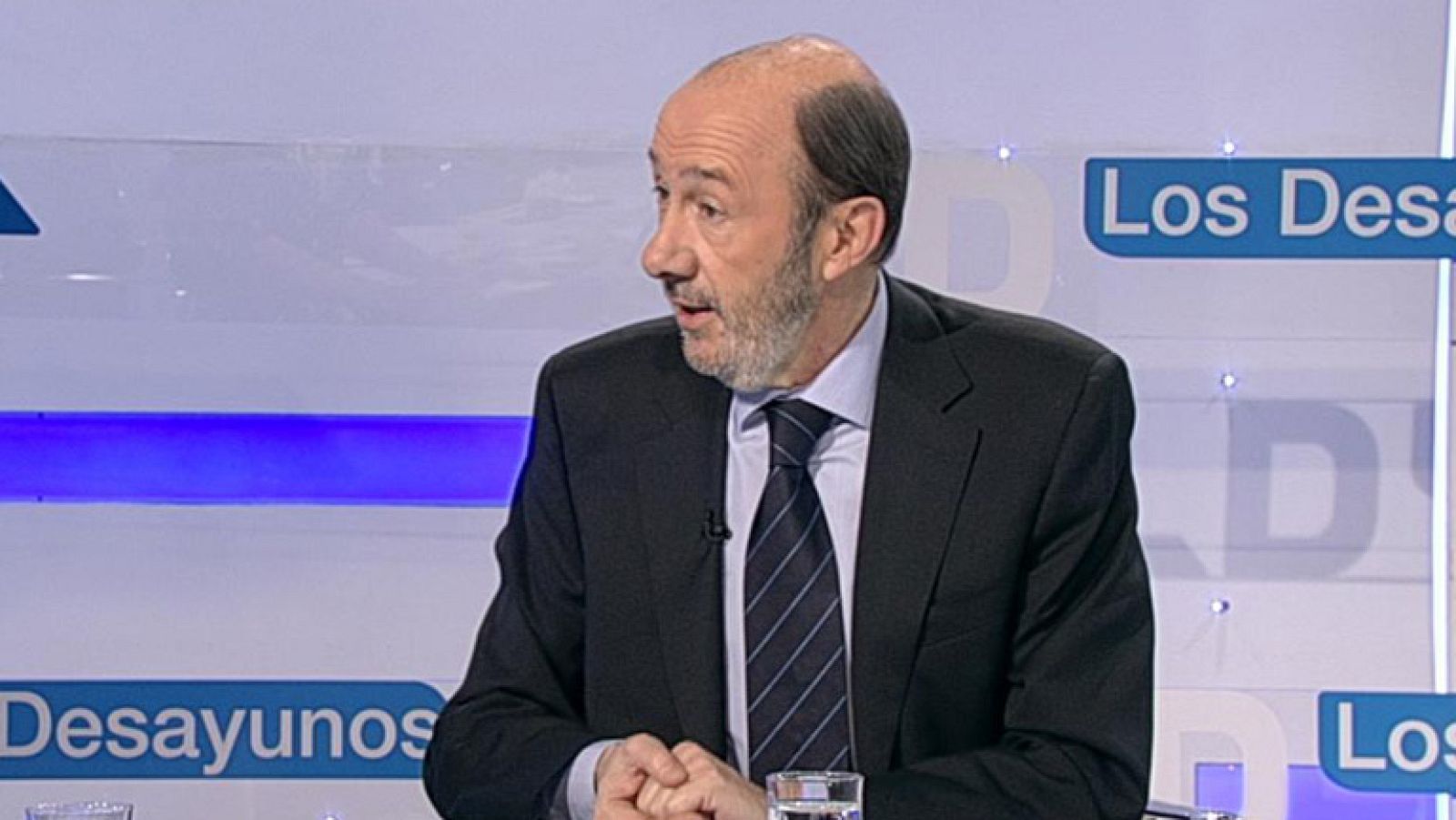 PSOE e IU piden cambios al Gobierno y a la Cumbre de los 27