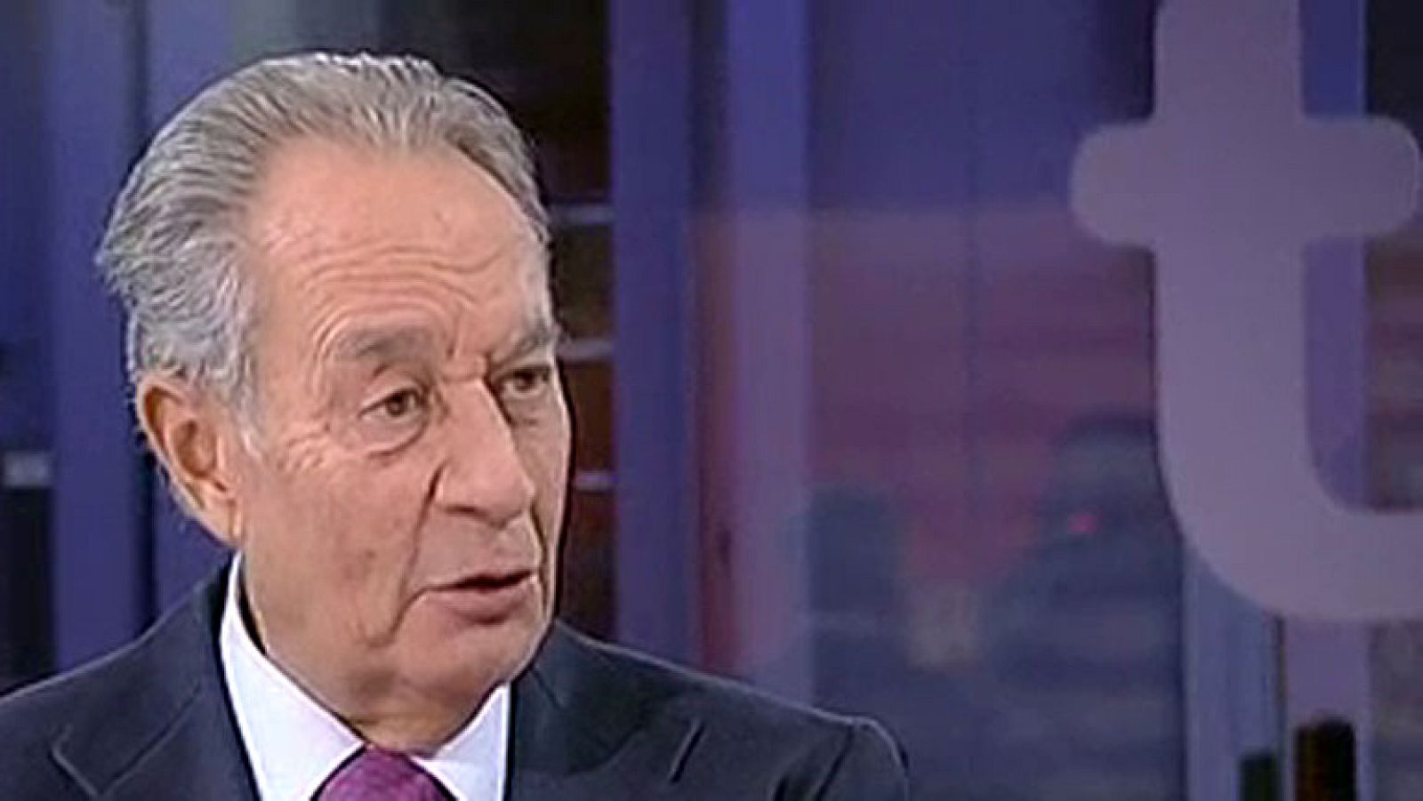 El presidente de OHL, Villar Mir, señala que la solución está fuera: " Hay que exportar"