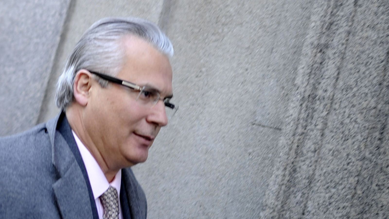 Garzón afirma no haberse saltado la ley