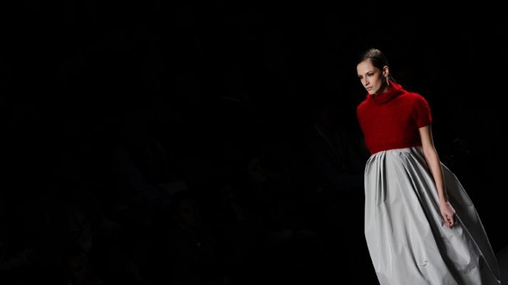  - Desfile íntegro de Amaya Arzuaga